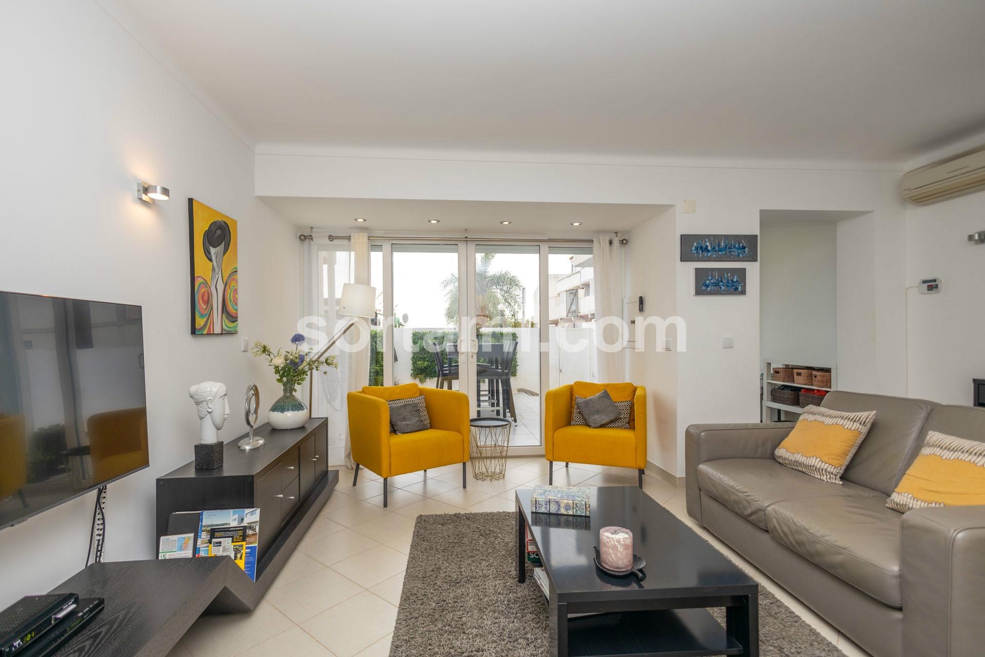 Moradia em Banda T2+1 Venda em Quarteira,Loulé