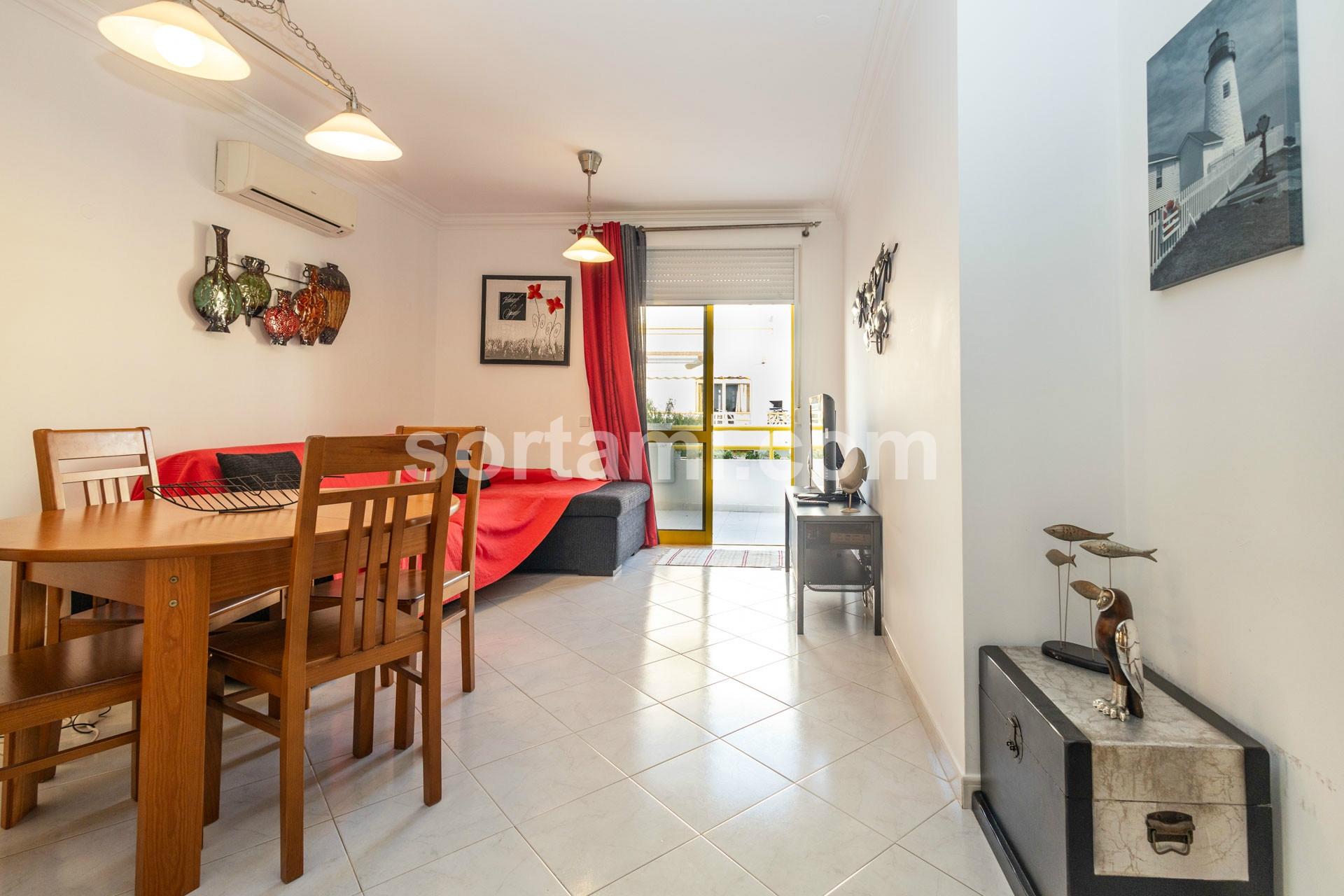 Apartamento T1+1 Venda em Quarteira,Loulé