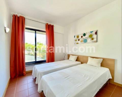 Apartamento T2 Arrendamento em Quarteira,Loulé