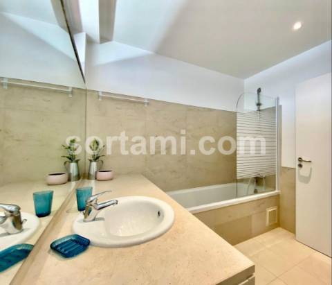 Apartamento T2 Arrendamento em Quarteira,Loulé