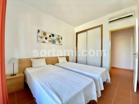 Apartamento T2 Arrendamento em Quarteira,Loulé