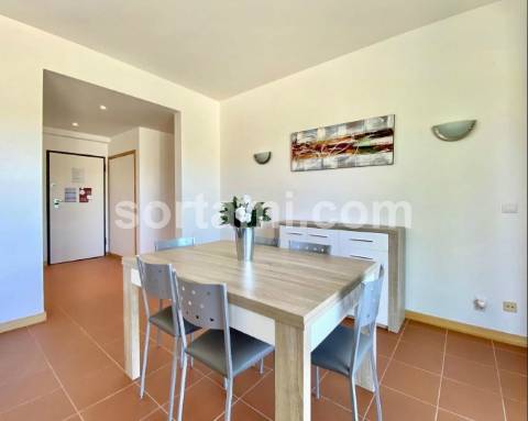 Apartamento T2 Arrendamento em Quarteira,Loulé