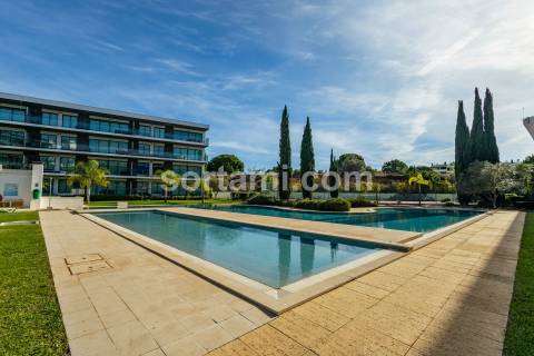 Apartamento T2 Arrendamento em Quarteira,Loulé