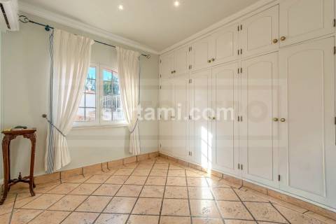 Moradia Isolada T4+1 Venda em Guia,Albufeira