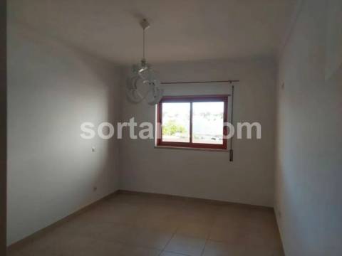 Apartamento T2 Venda em Quarteira,Loulé