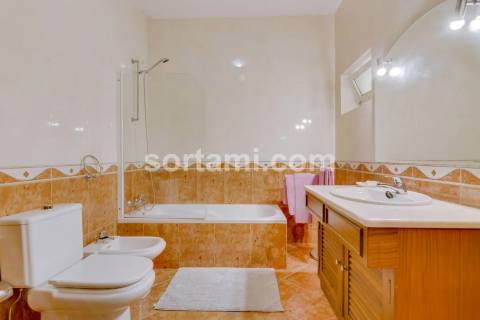 Moradia Geminada T3 Venda em Quarteira,Loulé