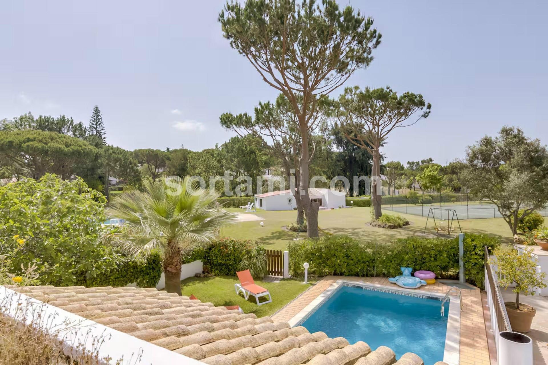 Moradia Geminada T3 Venda em Quarteira,Loulé