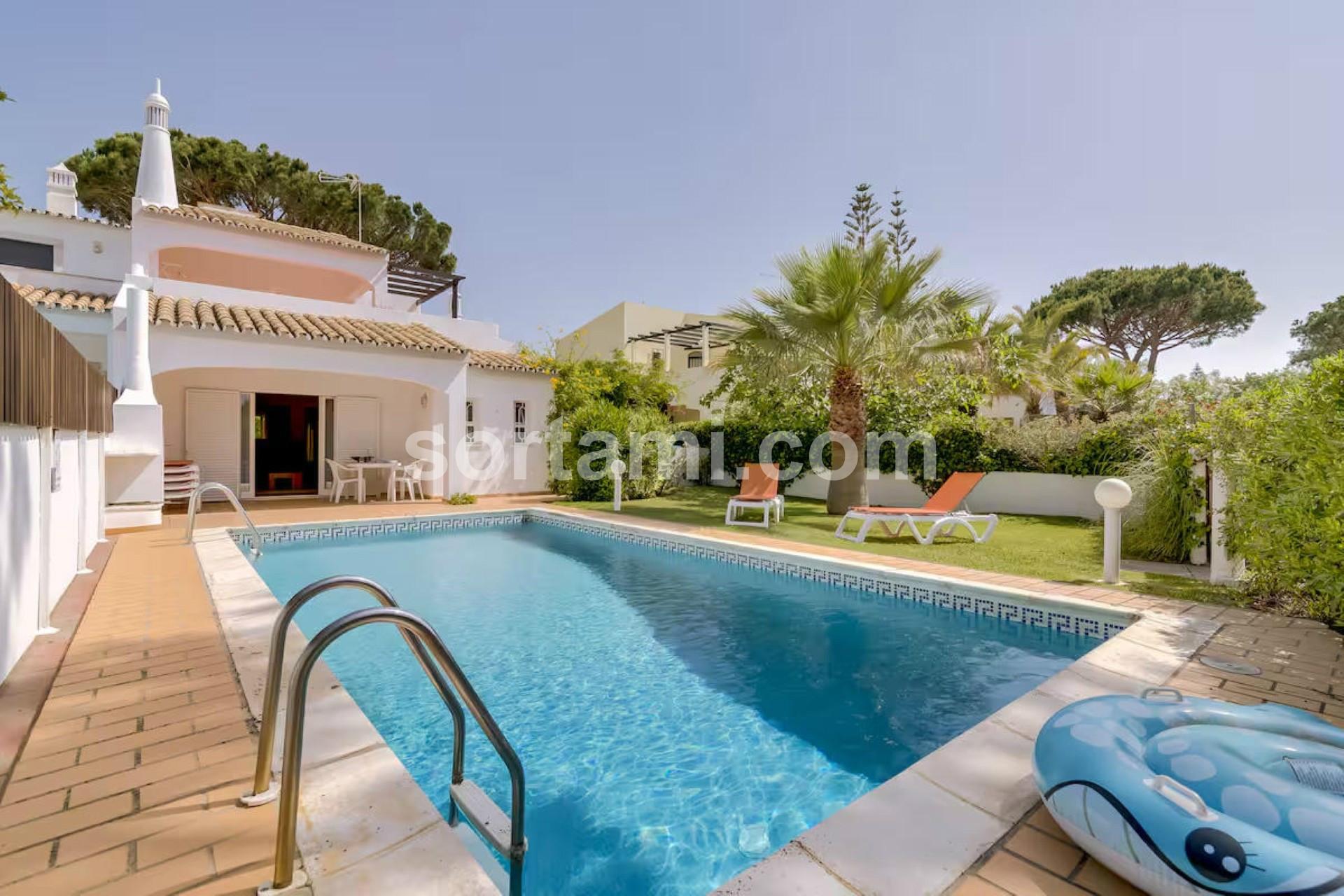 Moradia Geminada T3 Venda em Quarteira,Loulé