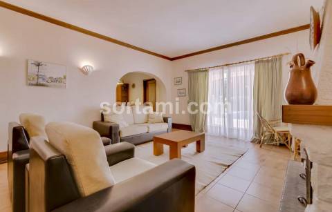 Moradia Geminada T3 Venda em Quarteira,Loulé