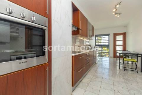 Apartamento T2 Venda em Quarteira,Loulé