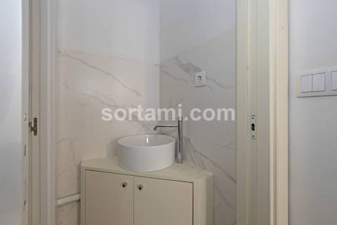 Loja  Venda em Cedofeita, Santo Ildefonso, Sé, Miragaia, São Nicolau e Vitória,Porto