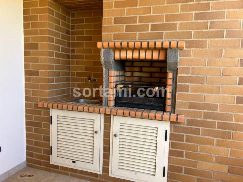 Apartamento T2+2 Venda em Quarteira,Loulé