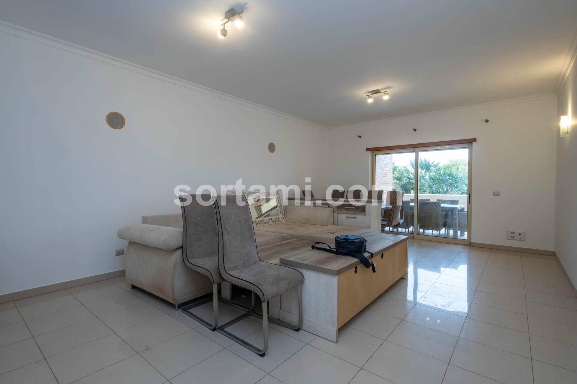 Apartamento T2+2 Venda em Quarteira,Loulé