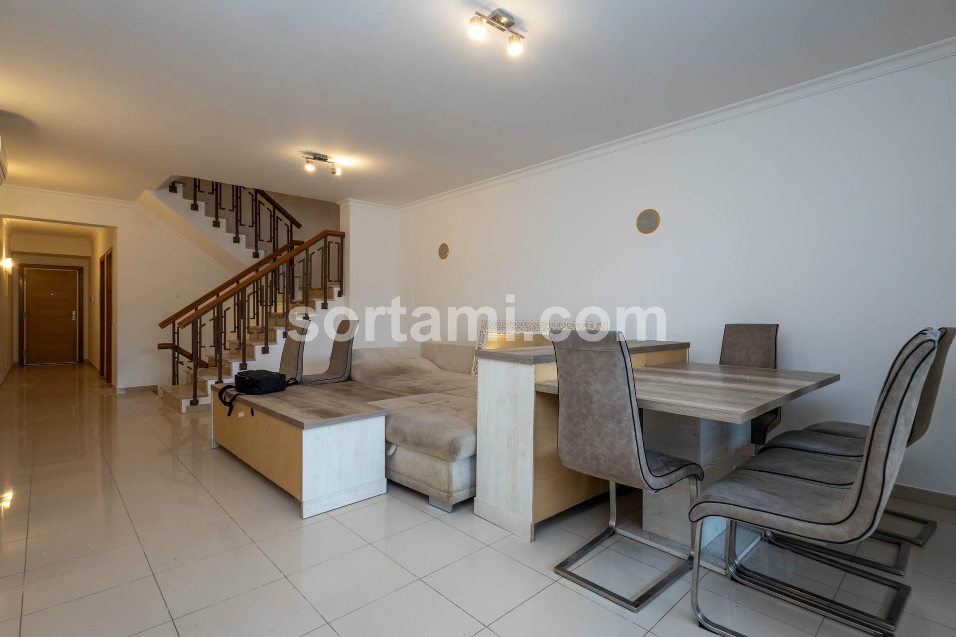 Apartamento T2+2 Venda em Quarteira,Loulé