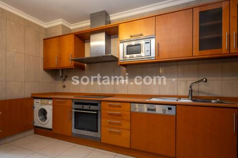 Apartamento T2+2 Venda em Quarteira,Loulé