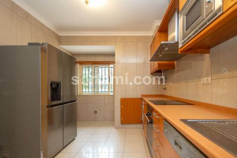 Apartamento T2+2 Venda em Quarteira,Loulé