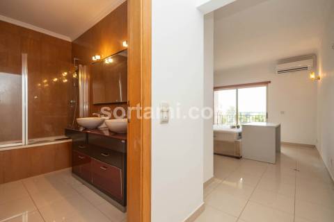 Apartamento T2+2 Venda em Quarteira,Loulé