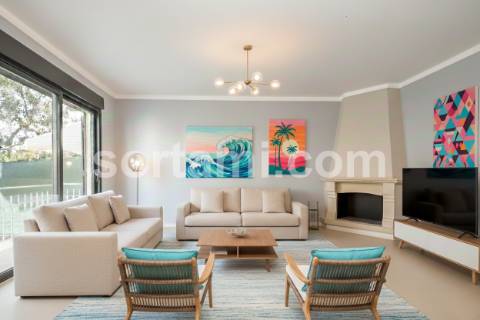 Moradia Geminada T2+2 Venda em Quarteira,Loulé