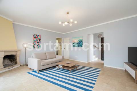 Moradia Geminada T2+2 Venda em Quarteira,Loulé