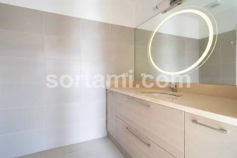 Moradia Geminada T2+2 Venda em Quarteira,Loulé