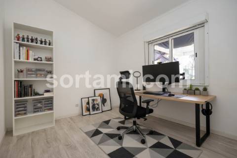 Moradia Geminada T2+2 Venda em Quarteira,Loulé