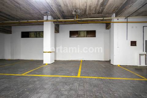 Garagem  Venda em Albufeira e Olhos de Água,Albufeira