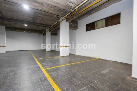 Garagem  Venda em Albufeira e Olhos de Água,Albufeira