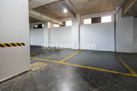 Garagem  Venda em Albufeira e Olhos de Água,Albufeira