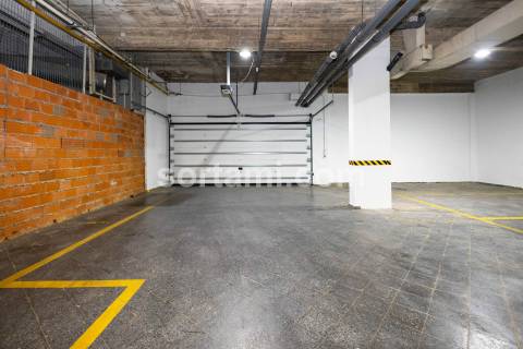 Garagem  Venda em Albufeira e Olhos de Água,Albufeira