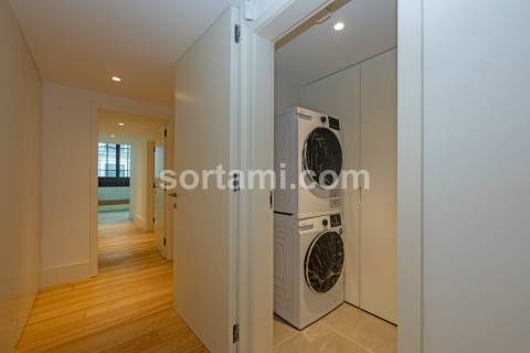 Apartamento T3 Venda em Cedofeita, Santo Ildefonso, Sé, Miragaia, São Nicolau e Vitória,Porto