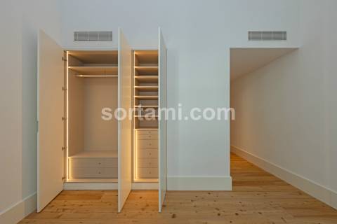 Apartamento T3 Venda em Cedofeita, Santo Ildefonso, Sé, Miragaia, São Nicolau e Vitória,Porto