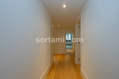 Apartamento T3 Venda em Cedofeita, Santo Ildefonso, Sé, Miragaia, São Nicolau e Vitória,Porto