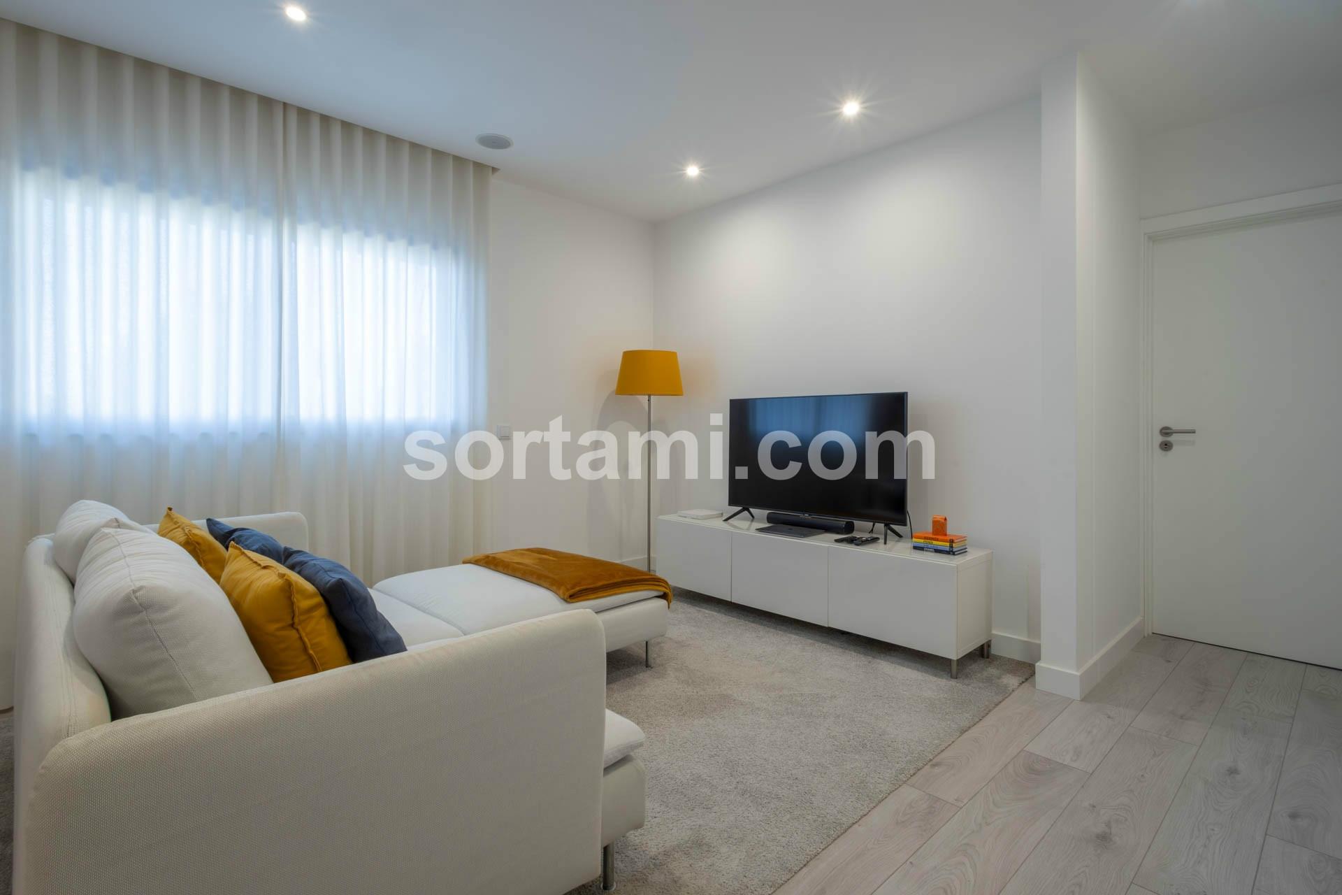Apartamento T1 Arrendamento em Montenegro,Faro