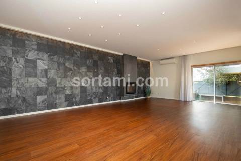 Moradia Isolada T5 Venda em Alvor,Portimão