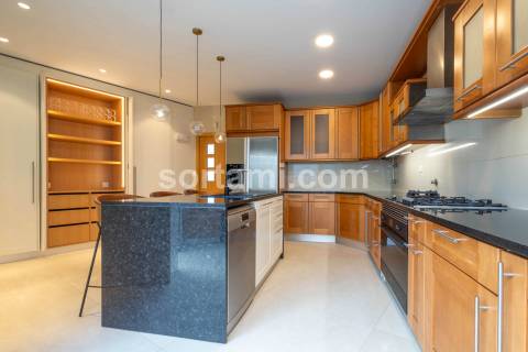 Moradia Isolada T5 Venda em Alvor,Portimão