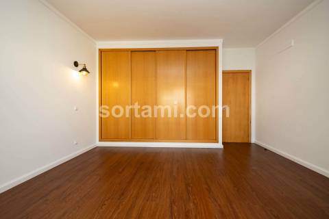 Moradia Isolada T5 Venda em Alvor,Portimão