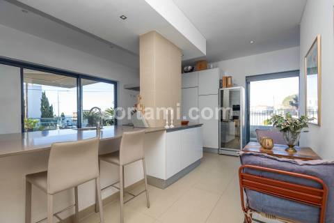 Apartamento T3 Venda em Quarteira,Loulé