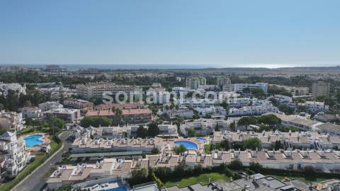 Moradia em Banda T3 Venda em Quarteira,Loulé