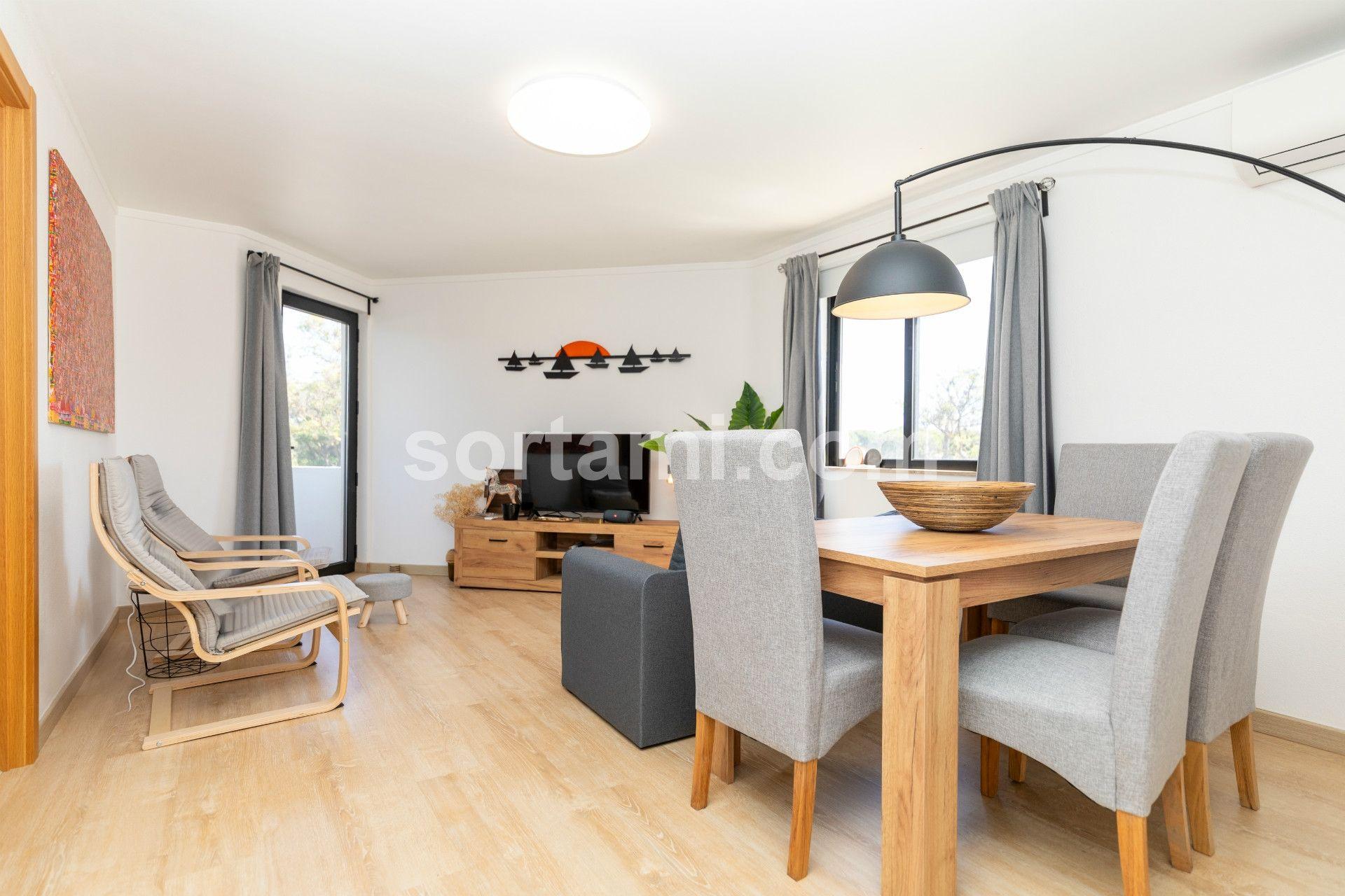 Apartamento T2 Venda em Quarteira,Loulé