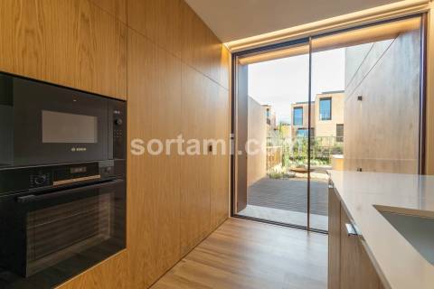 Moradia em Banda T3 Venda em Quarteira,Loulé