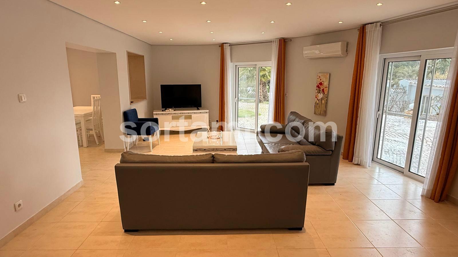 Moradia Isolada T3+1 Arrendamento em Almancil,Loulé