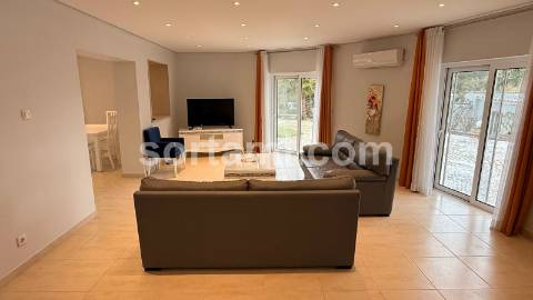 Moradia Isolada T3+1 Arrendamento em Almancil,Loulé