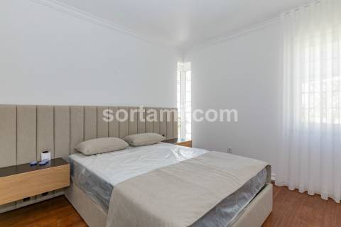 Moradia Isolada T4+3 Venda em Almancil,Loulé