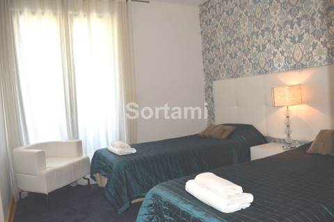 Apartamento T2 Arrendamento em Quarteira,Loulé