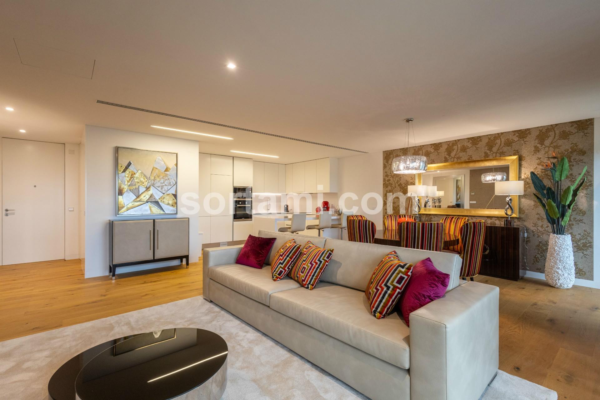 Apartamento T3 Venda em Quarteira,Loulé