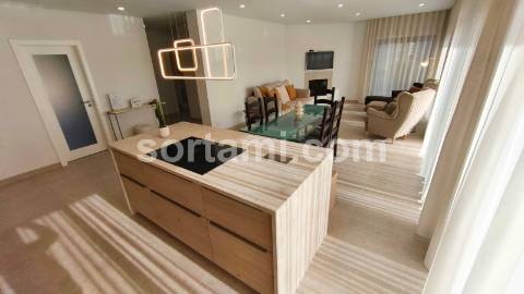Apartamento T3+1 Venda em Quarteira,Loulé