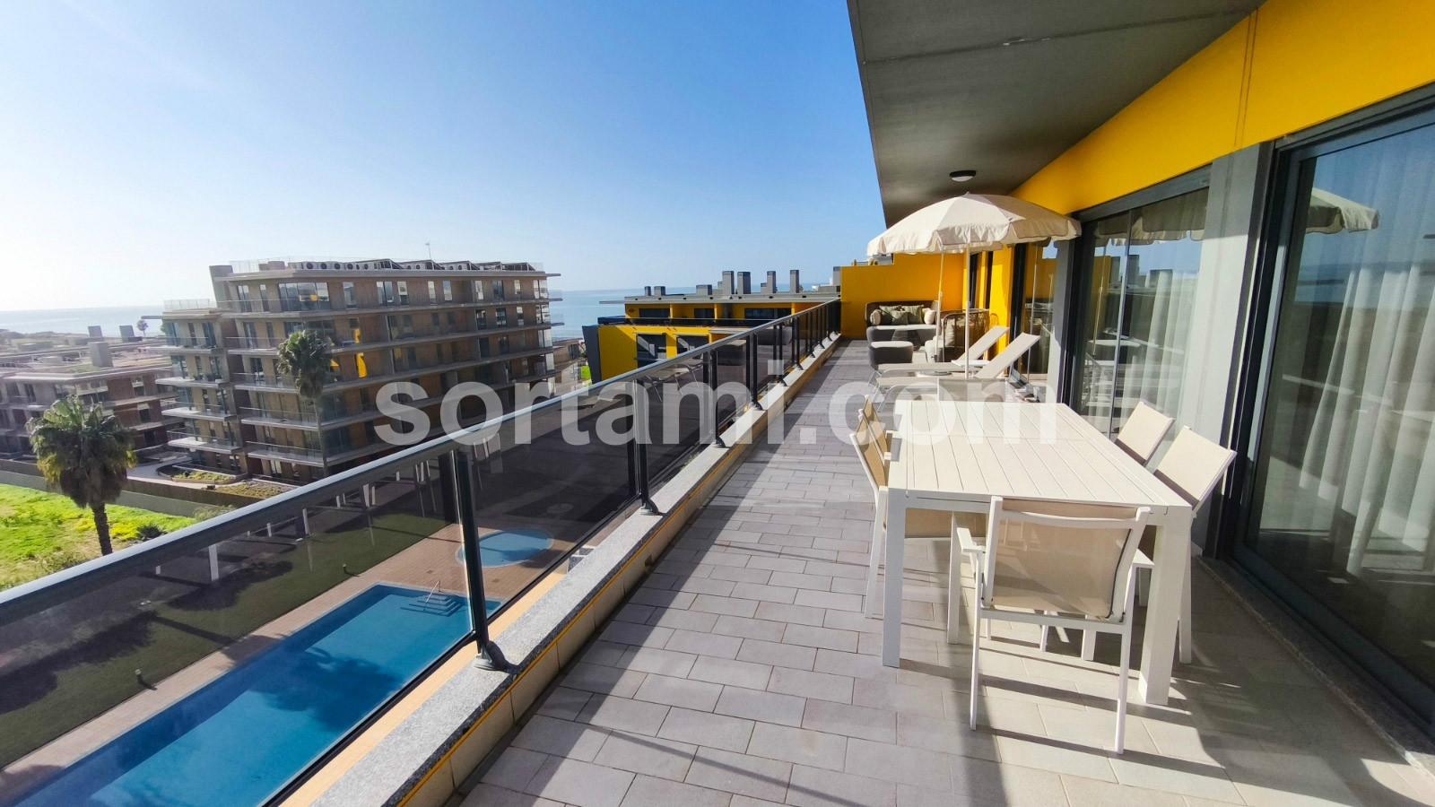 Apartamento T3+1 Venda em Quarteira,Loulé