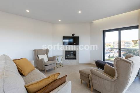 Apartamento T3+1 Venda em Quarteira,Loulé