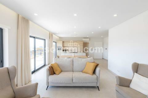 Apartamento T3+1 Venda em Quarteira,Loulé