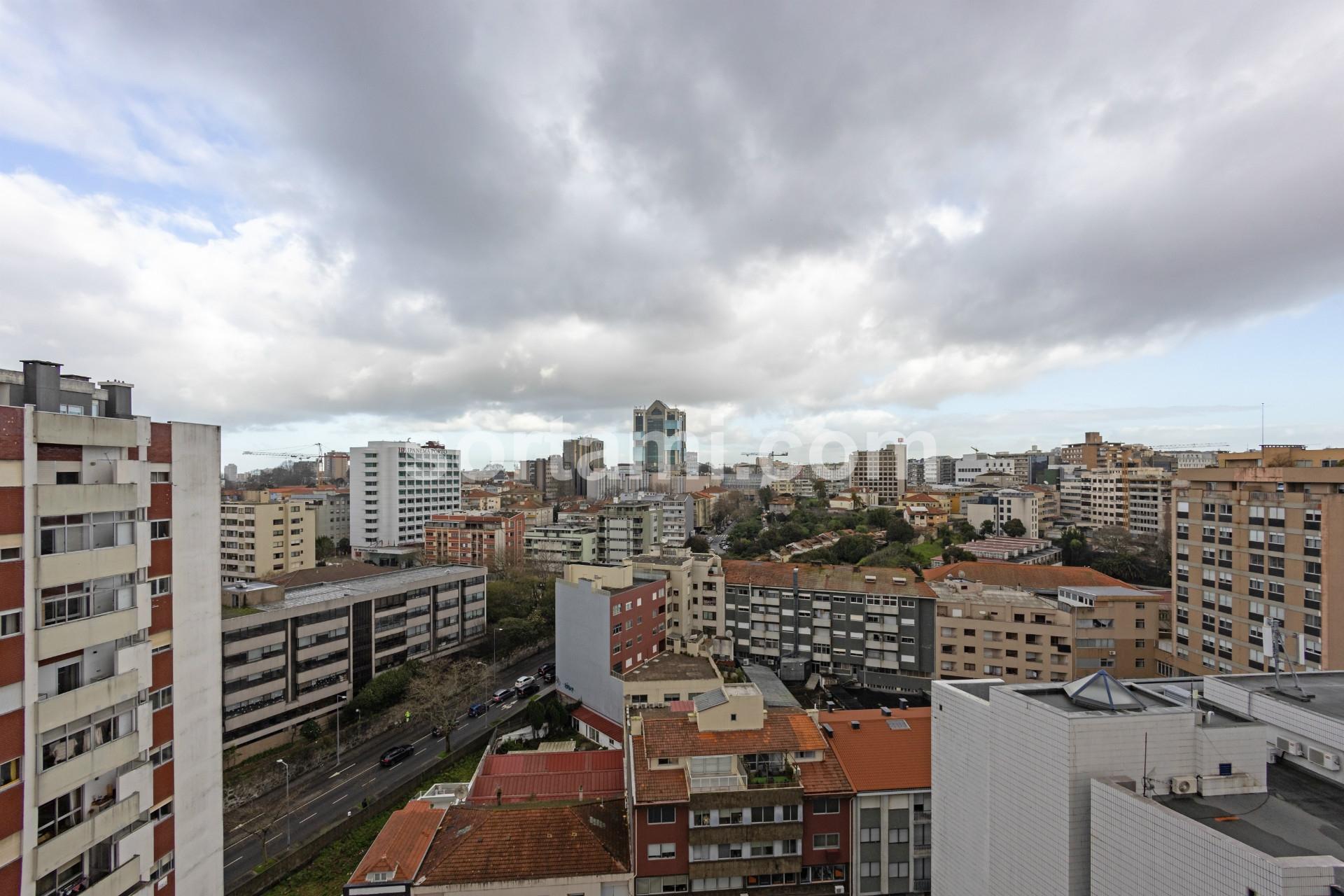 Apartamento T3 Venda em Lordelo do Ouro e Massarelos,Porto